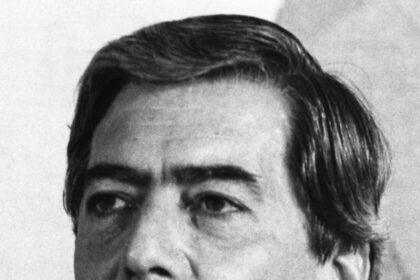 Mario Vargas Llosa