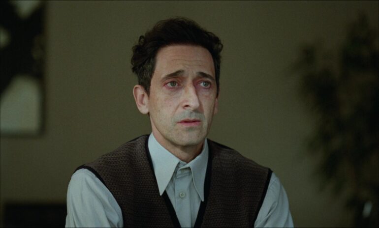 《粗野派》：布雷迪·科贝特执导、阿德里安·布罗迪主演的史诗级建筑奥德赛