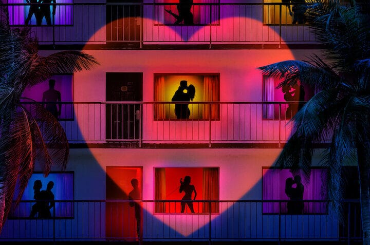 《暗里寻欢：深夜试爱实验》