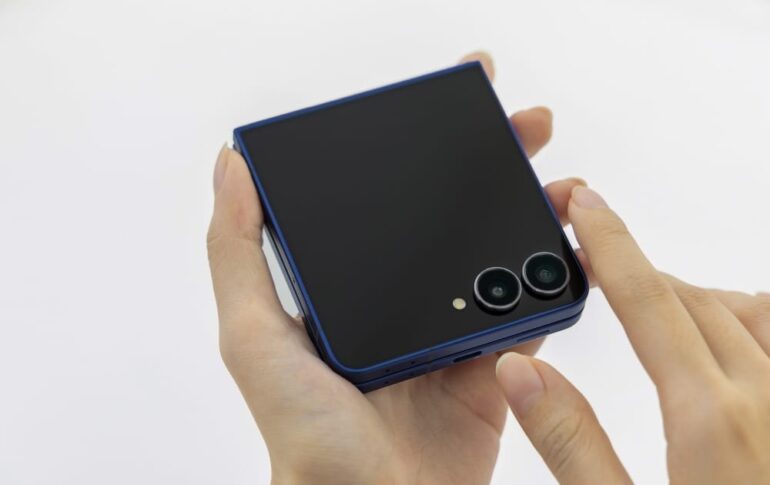 终极进化：三星Galaxy Z Flip 7如何走向成熟